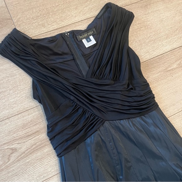 Tadashi Shoji Black Taffeta Fit and Flare Off the Shoulder Dress Size 8 - Picture 3 of 10